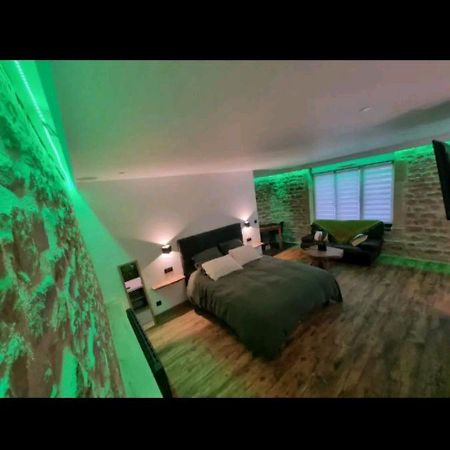 Charleville-Mézières Romantique Room מראה חיצוני תמונה